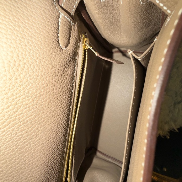 BRAND NEW. FULL SET. KELLY 25 ETOUPE TOGO WITH GOLD HARDWARE - Picture 12 of 16